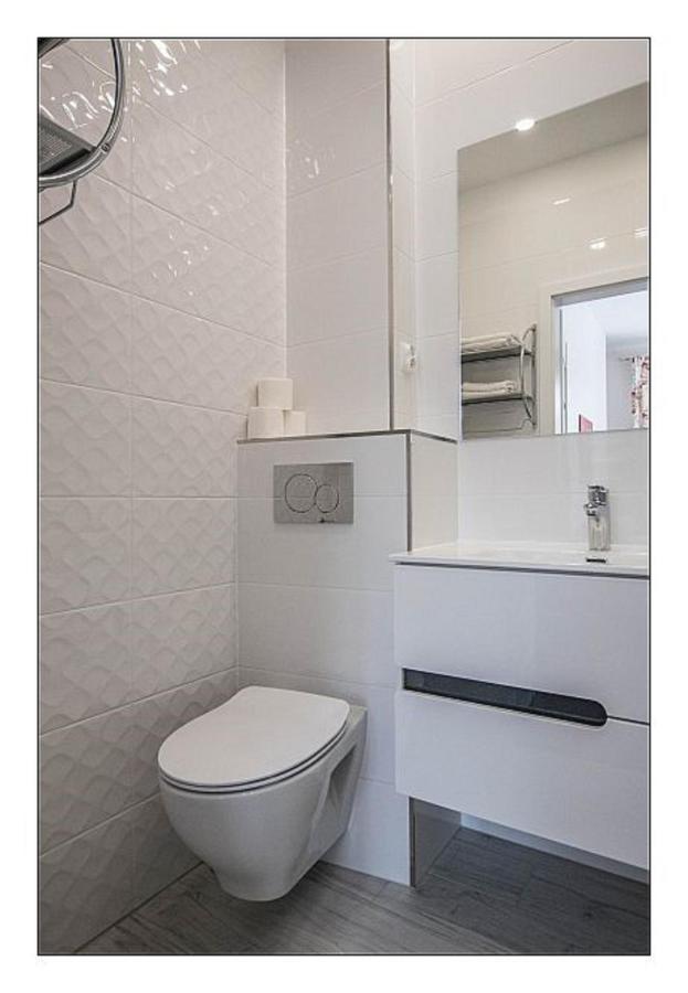 Korona Piastow - Apartamenty Na Wyspie - Parking - Taras Свіноуйсьце Екстер'єр фото