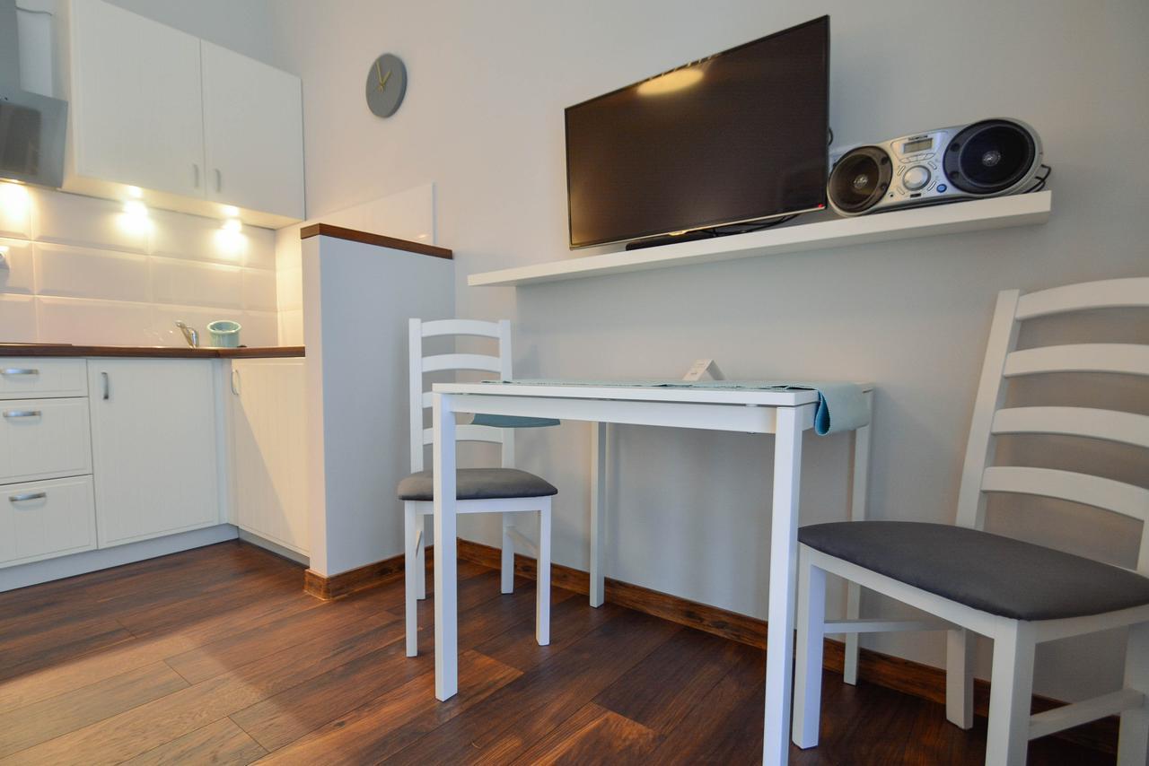 Korona Piastow - Apartamenty Na Wyspie - Parking - Taras Свіноуйсьце Екстер'єр фото