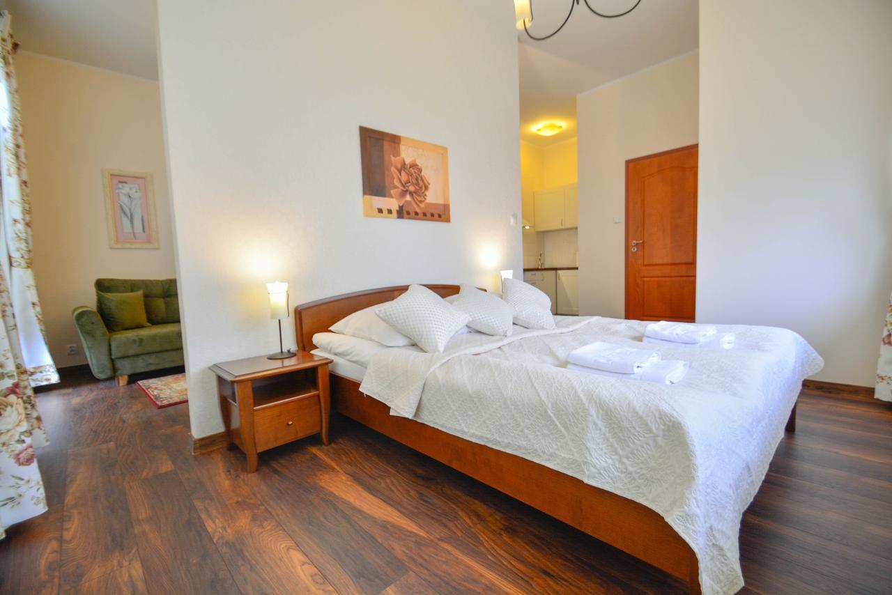 Korona Piastow - Apartamenty Na Wyspie - Parking - Taras Свіноуйсьце Екстер'єр фото