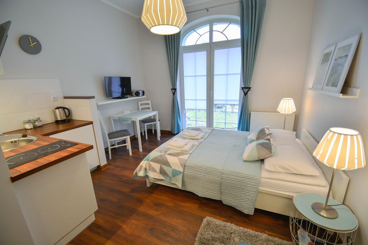 Korona Piastow - Apartamenty Na Wyspie - Parking - Taras Свіноуйсьце Екстер'єр фото